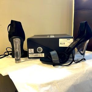 Fashion Nova never worn